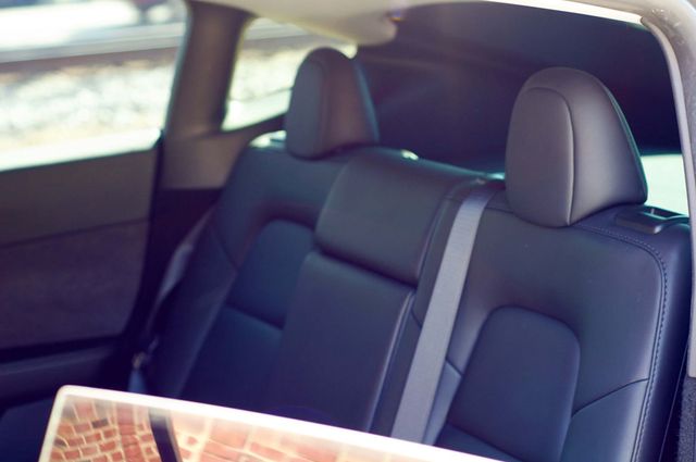 2024 Tesla Model Y LocalTrade/LongRange/HeatedFront&RearSeats/AerialViewCamera - 22982456 - 36