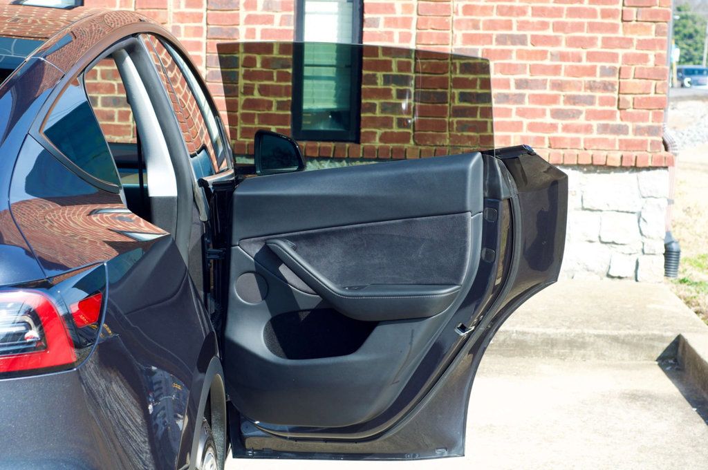 2024 Tesla Model Y LocalTrade/LongRange/HeatedFront&RearSeats/AerialViewCamera - 22982456 - 38