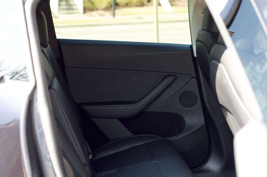 2024 Tesla Model Y LocalTrade/LongRange/HeatedFront&RearSeats/AerialViewCamera - 22982456 - 39