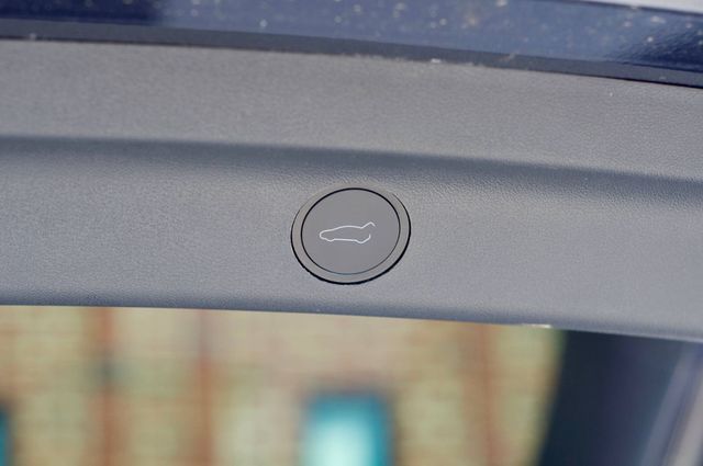 2024 Tesla Model Y LocalTrade/LongRange/HeatedFront&RearSeats/AerialViewCamera - 22982456 - 42