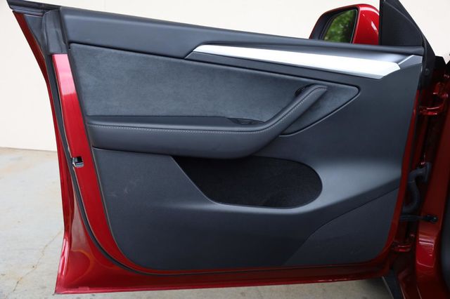 2024 Tesla Model Y Long Range - 23027870 - 11