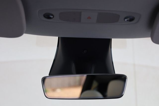 2024 Tesla Model Y Long Range - 23027870 - 36