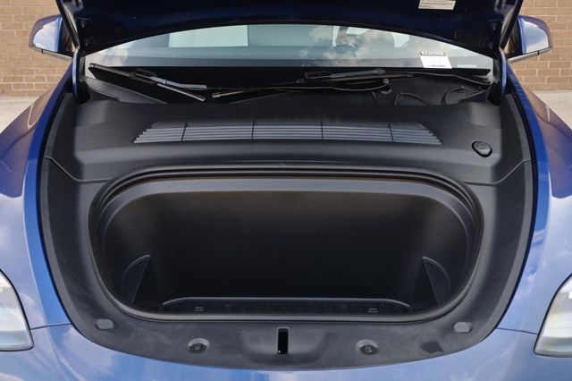 2024 Tesla Model Y Long Range - 23040932 - 9