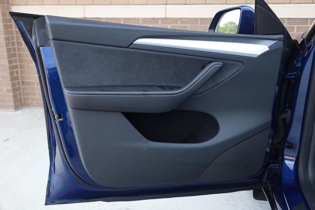 2024 Tesla Model Y Long Range - 23040932 - 11