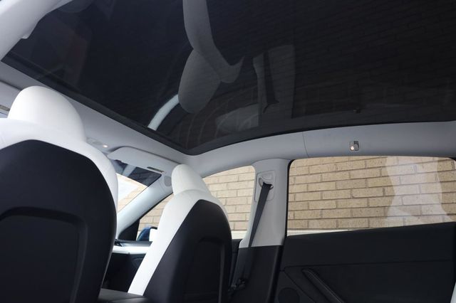 2024 Tesla Model Y Long Range - 23040932 - 18