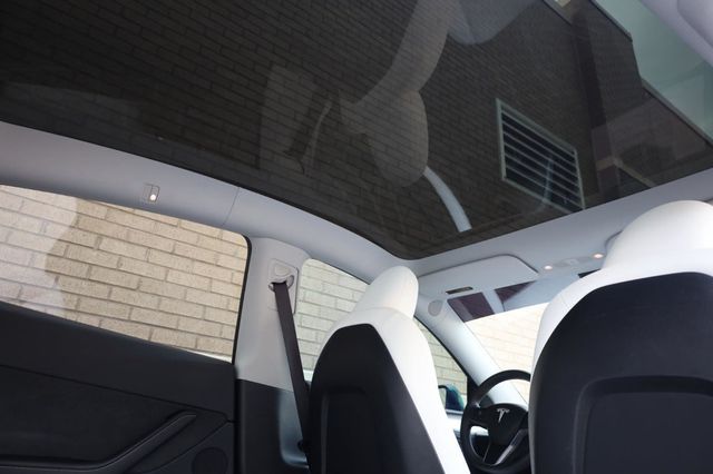 2024 Tesla Model Y Long Range - 23040932 - 26