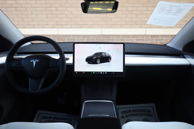 2024 Tesla Model Y Long Range - 23040932 - 32