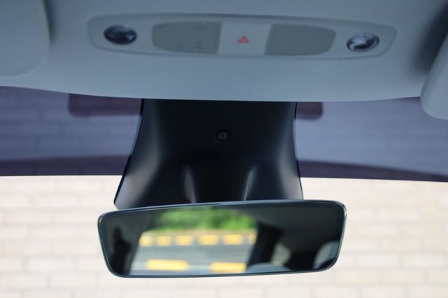 2024 Tesla Model Y Long Range - 23040932 - 38