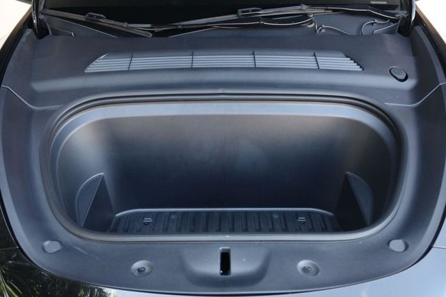 2024 Tesla Model Y Long Range - 23055967 - 10