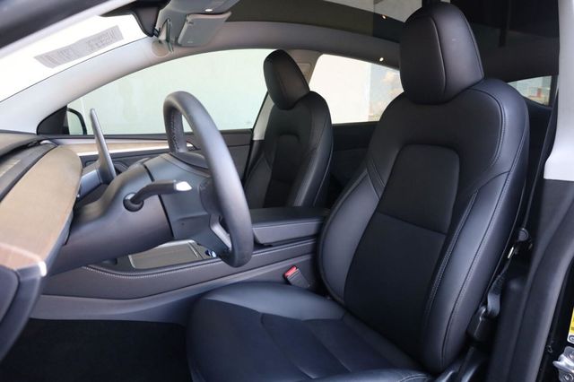 2024 Tesla Model Y Long Range - 23055967 - 14