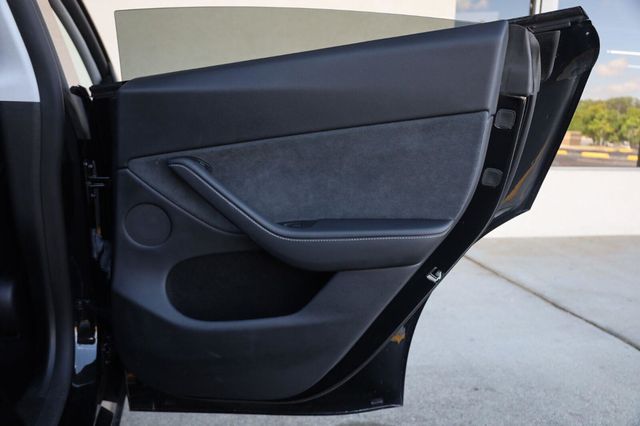 2024 Tesla Model Y Long Range - 23055967 - 18