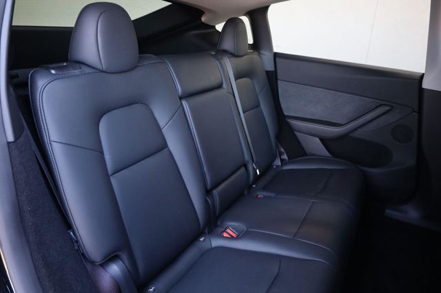 2024 Tesla Model Y Long Range - 23055967 - 20