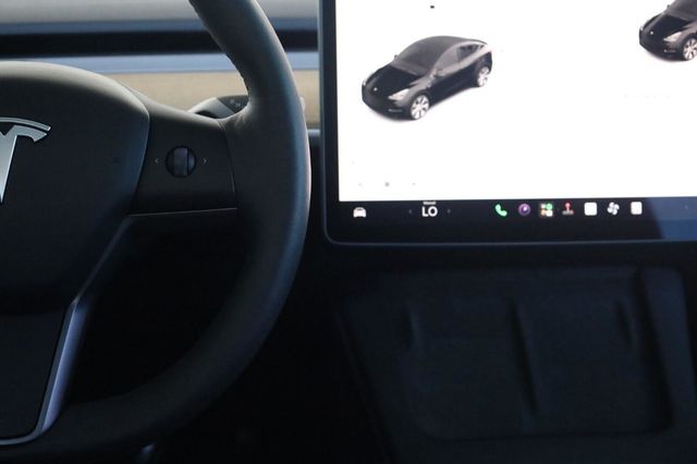 2024 Tesla Model Y Long Range - 23055967 - 29