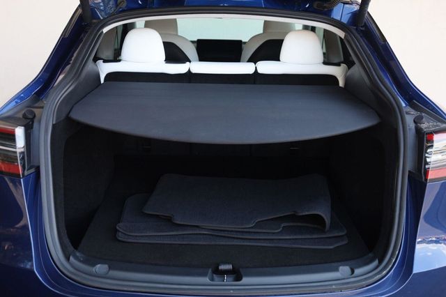 2024 Tesla Model Y Long Range - 23084811 - 12
