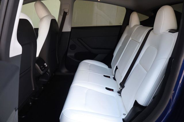2024 Tesla Model Y Long Range - 23084811 - 18