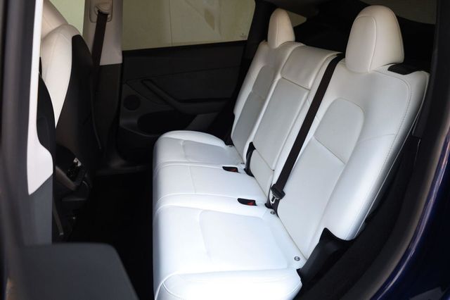 2024 Tesla Model Y Long Range - 23084811 - 19