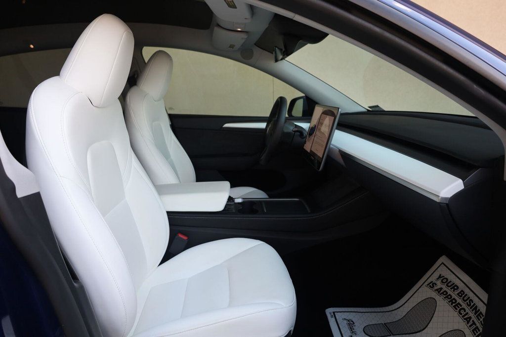 Tesla Model Y photo 25