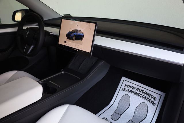 2024 Tesla Model Y Long Range - 23084811 - 26
