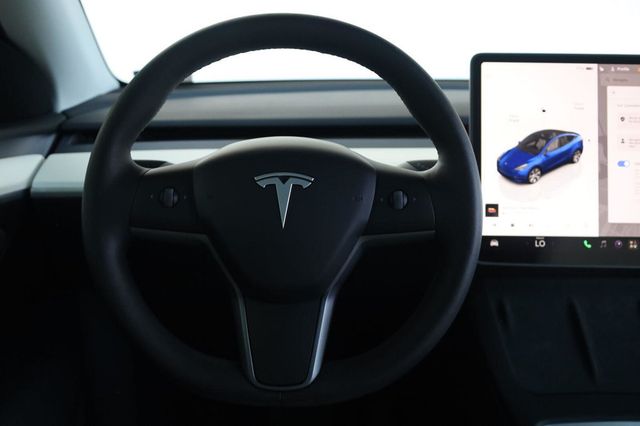 2024 Tesla Model Y Long Range - 23084811 - 28