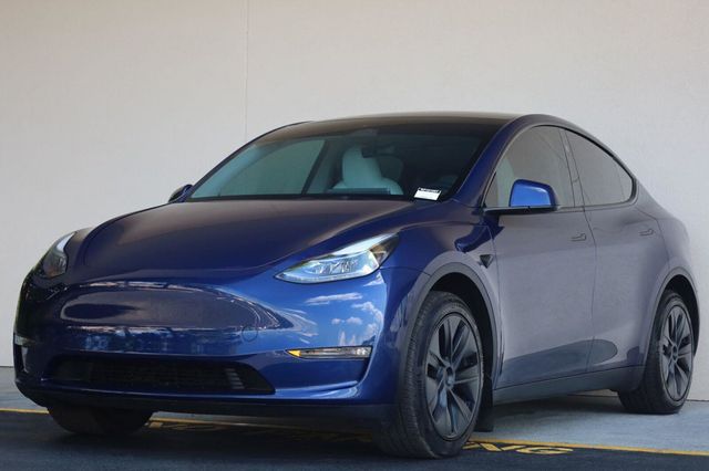 2024 Tesla Model Y Long Range - 23084811 - 4
