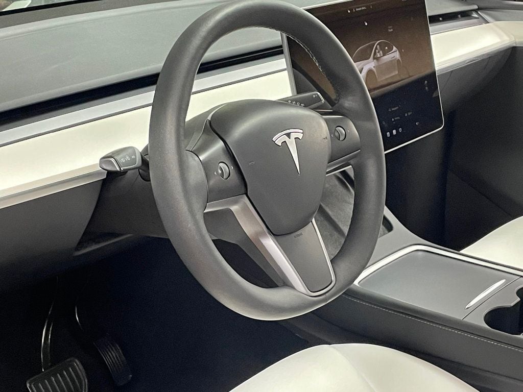 2024 Tesla Model Y Long Range AWD - 22969630 - 12