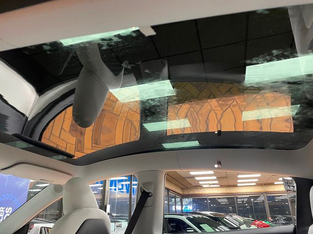 2024 Tesla Model Y Long Range AWD - 22969630 - 16