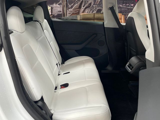 2024 Tesla Model Y Long Range AWD - 22969630 - 19