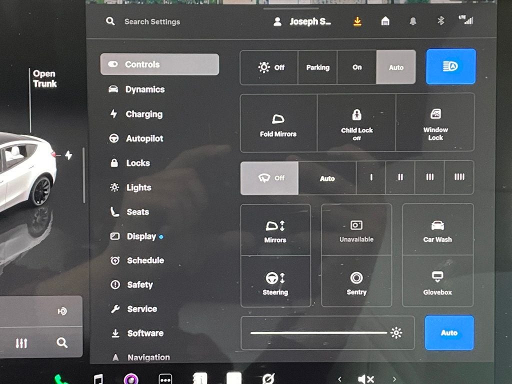 2024 Tesla Model Y Long Range AWD - 22969630 - 27