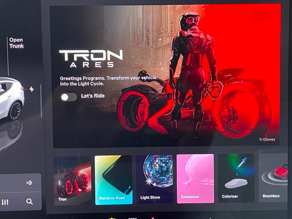 2024 Tesla Model Y Long Range AWD - 22969630 - 34