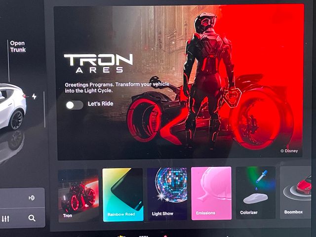 2024 Tesla Model Y Long Range AWD - 22969630 - 34