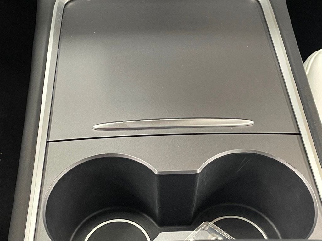 2024 Tesla Model Y Long Range AWD - 22969630 - 36