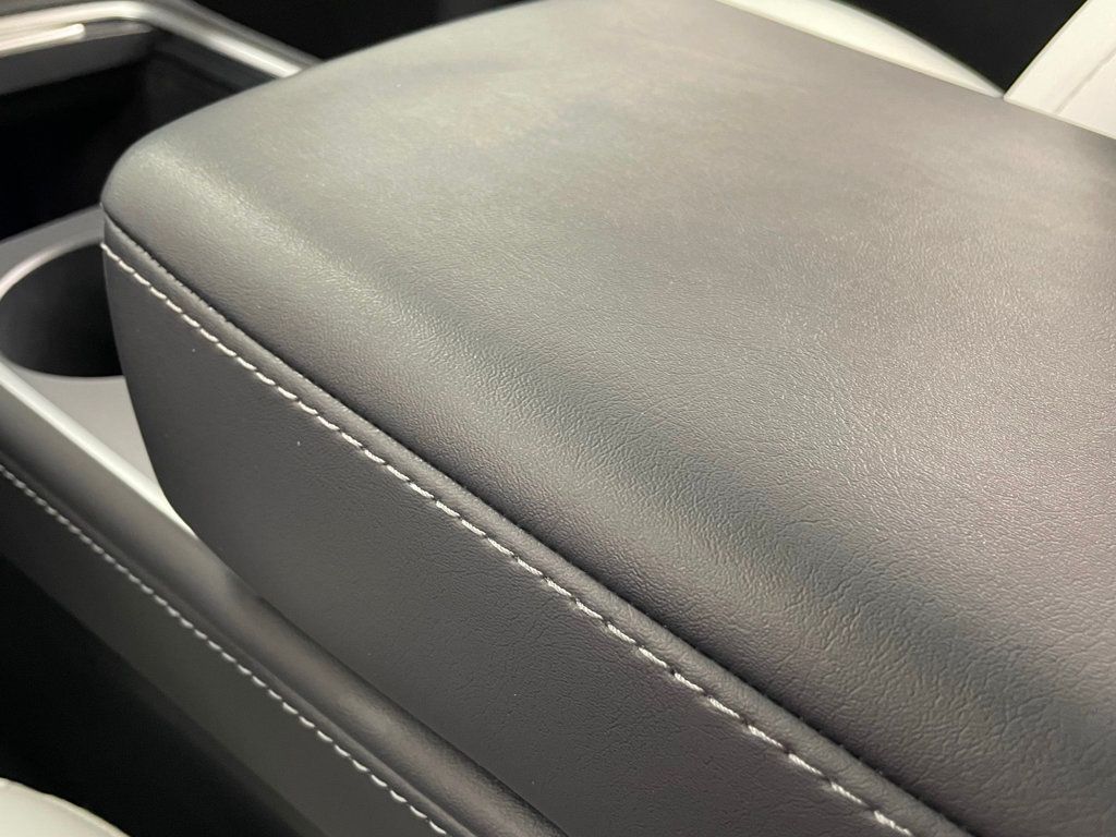 2024 Tesla Model Y Long Range AWD - 22969630 - 39