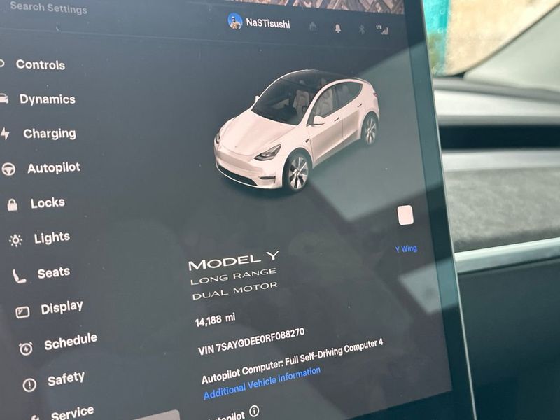 2024 Tesla Model Y Long Range AWD - 23003788 - 21