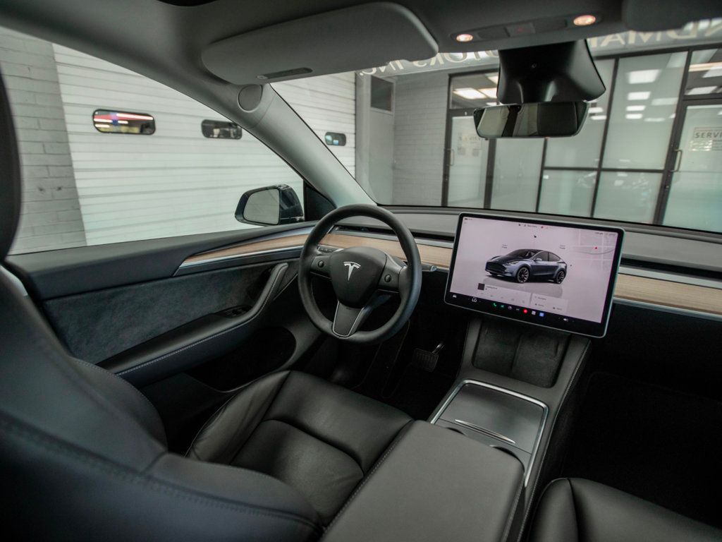 2024 Tesla Model Y Long Range photo 13