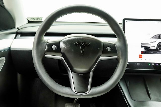 2024 Tesla Model Y Long Range AWD - 22978398 - 17