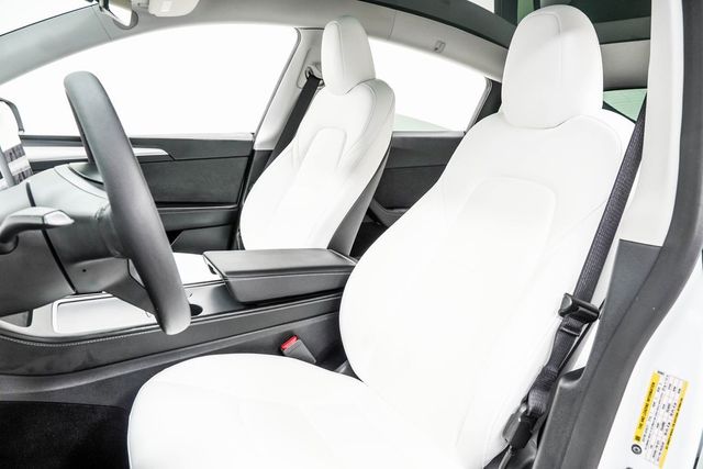 2024 Tesla Model Y Long Range AWD - 22978398 - 32