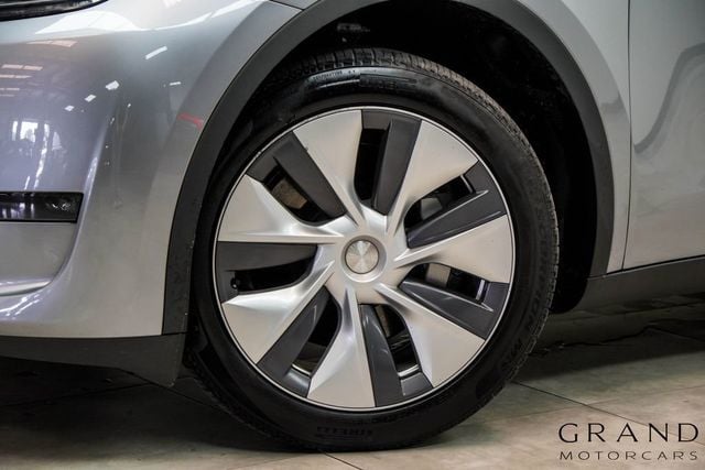 2024 Tesla Model Y Long Range AWD - 23046174 - 2
