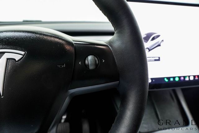 2024 Tesla Model Y Long Range AWD - 23046174 - 32