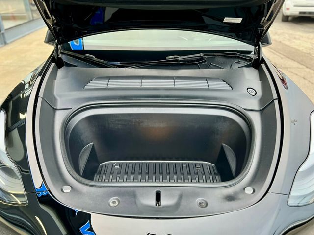 2024 Tesla Model Y Long Range AWD - 22946943 - 10