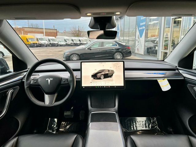 2024 Tesla Model Y Long Range AWD - 22946943 - 17