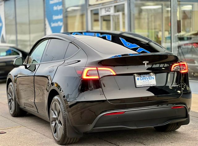 2024 Tesla Model Y Long Range AWD - 22946943 - 2