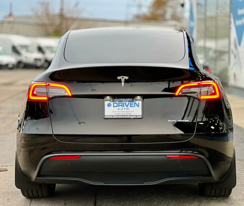 2024 Tesla Model Y Long Range AWD - 22946943 - 34