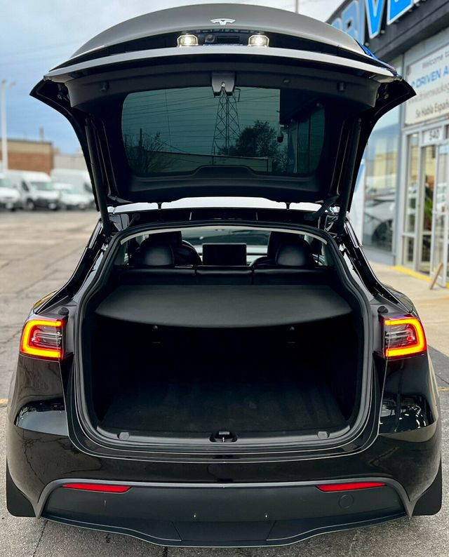 2024 Tesla Model Y Long Range AWD - 22946943 - 8
