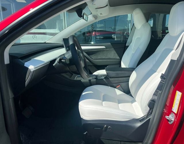 2024 Tesla Model Y Long Range AWD - 22998434 - 14