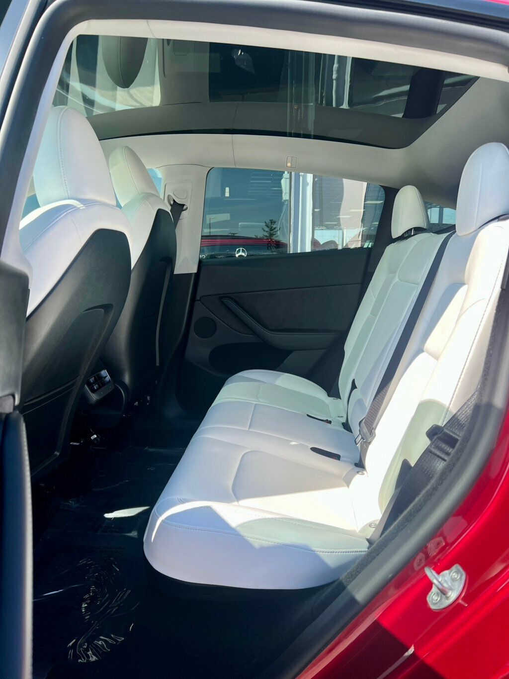 2024 Tesla Model Y Long Range AWD - 22998434 - 16