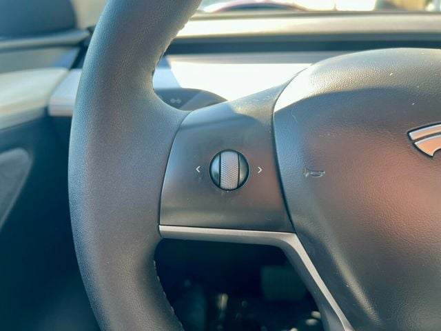 2024 Tesla Model Y Long Range AWD - 22998434 - 18