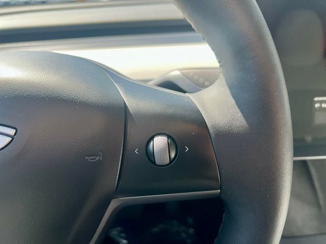 2024 Tesla Model Y Long Range AWD - 22998434 - 19