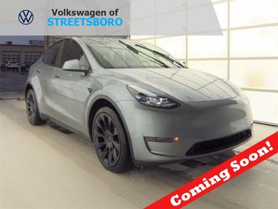2024 Tesla Model Y - 7SAYGDEE3RA272485