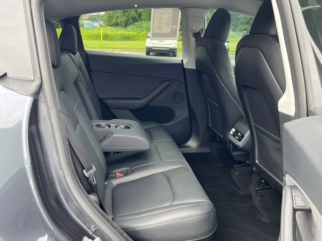 2024 Tesla Model Y Long Range AWD - 23050623 - 18