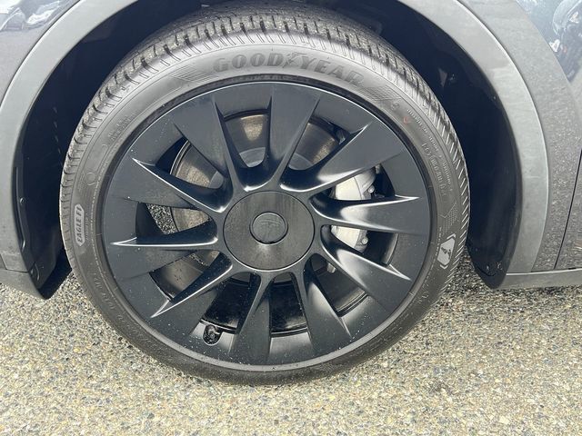 2024 Tesla Model Y Long Range AWD - 23050623 - 8